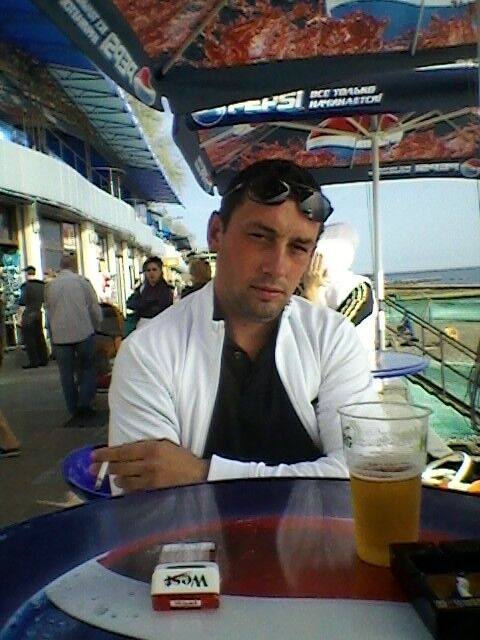  ,   Dima, 47 ,   