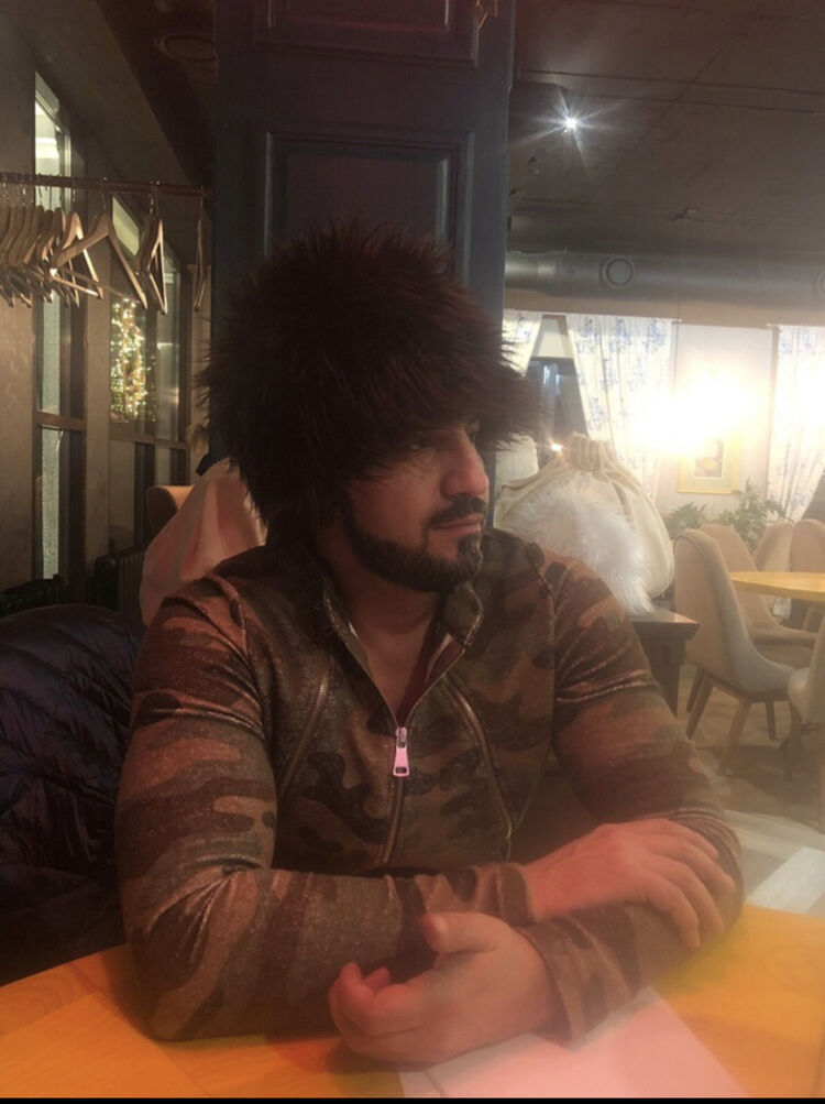  24135545  Kain, 41 ,    