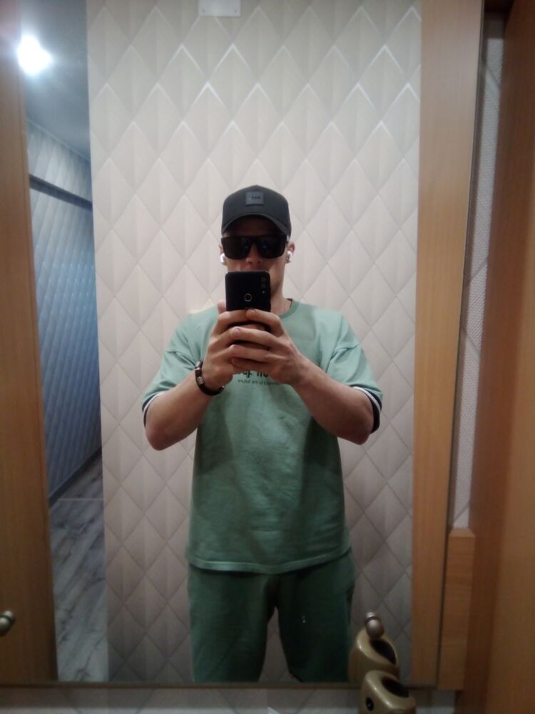  53149765  Andrew, 28 ,    