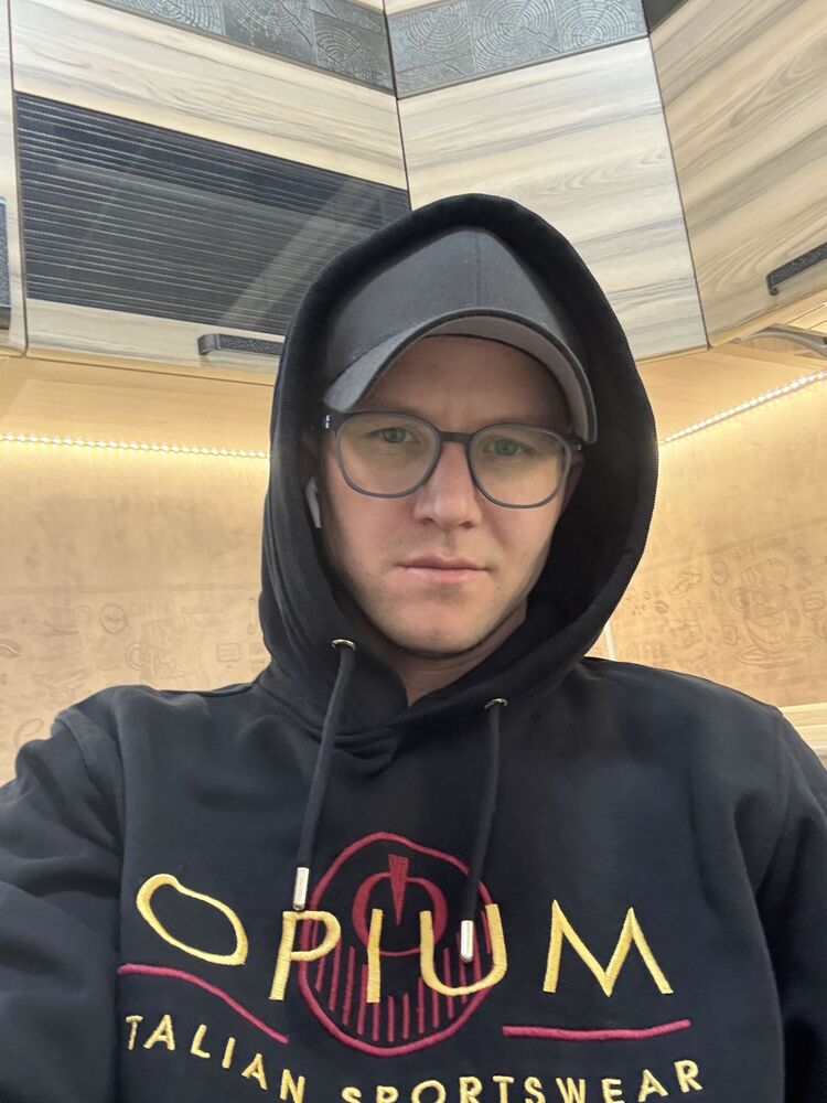  52991025  , 35 ,    -