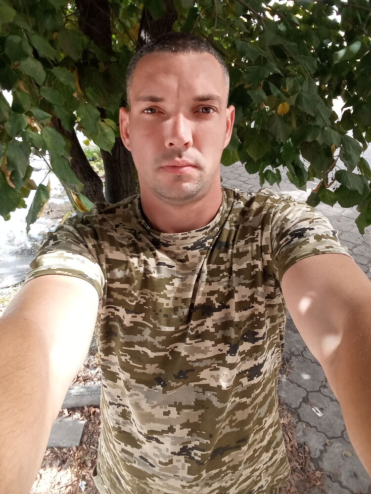  28660585  , 37 ,    