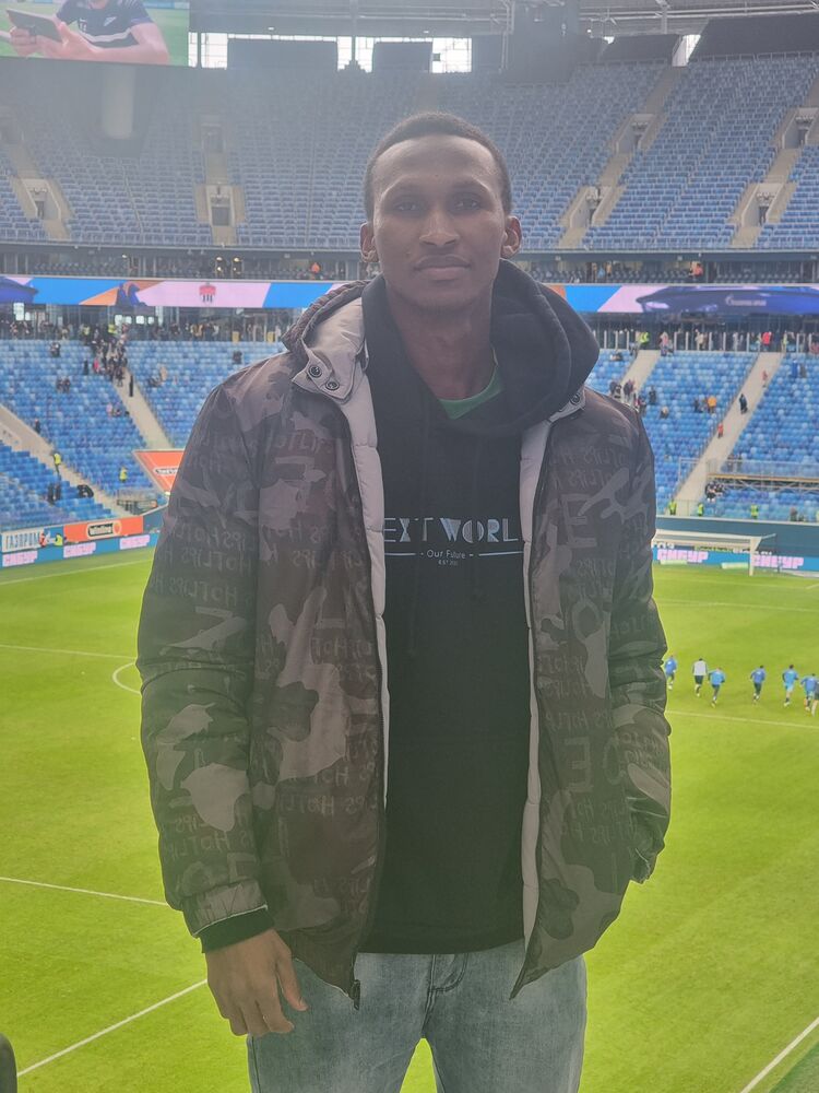 ���� 38409255 ������� Snipes, 30 ���, ���� ���������� � �����-����������