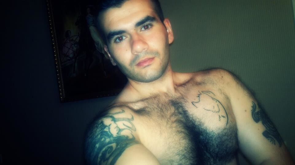  ,   Emil, 32 ,   