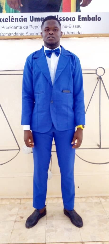  43469185  , 26 ,    -