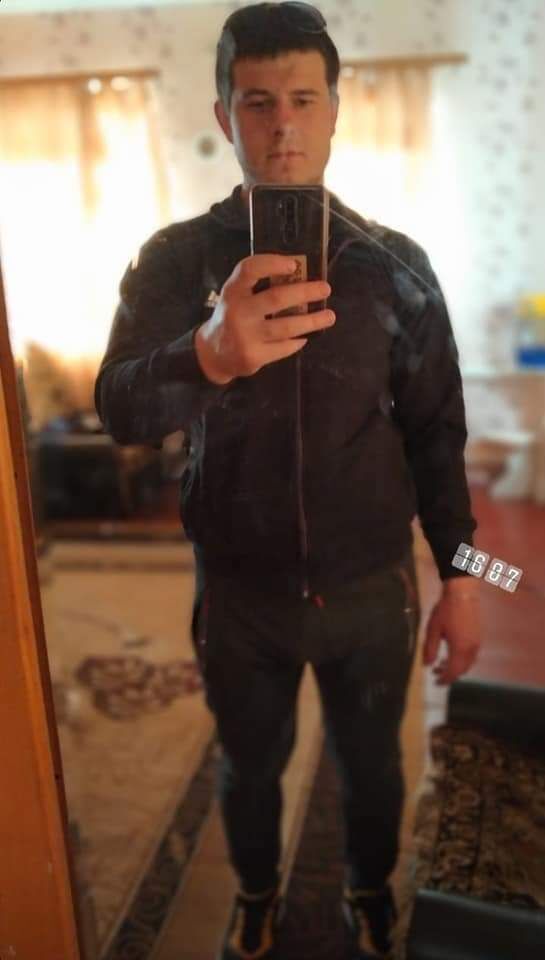  24461635  ADAM, 29 ,    