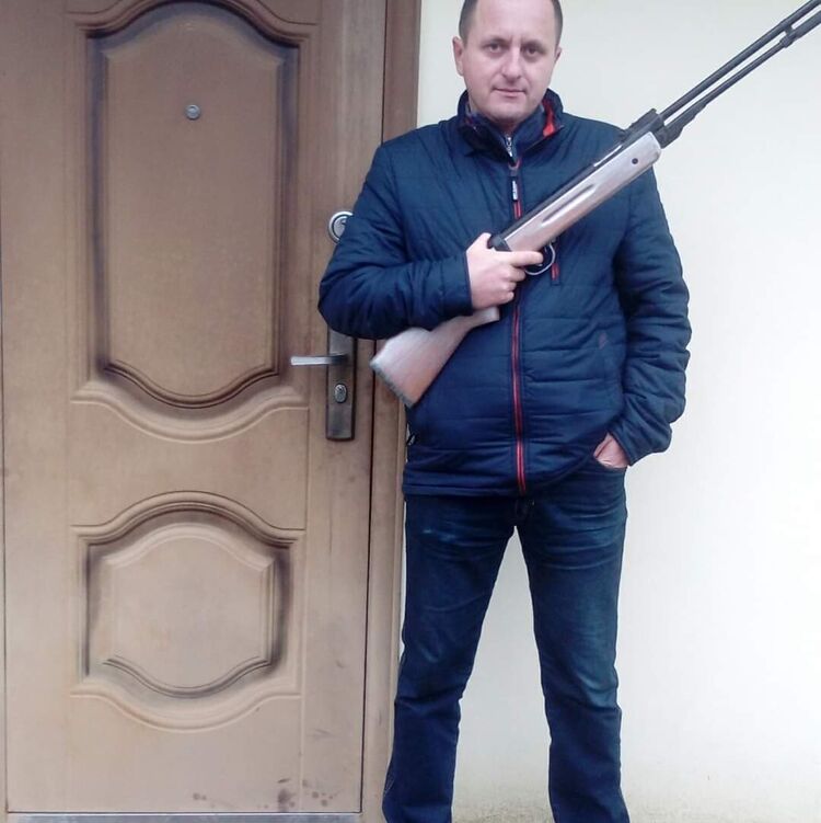 ,   Vasyl, 42 ,   ,   , c 