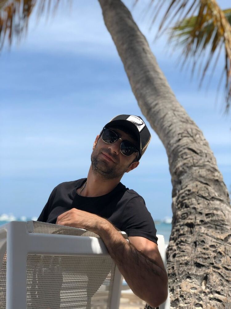  18371455  Nisanov, 38 ,    