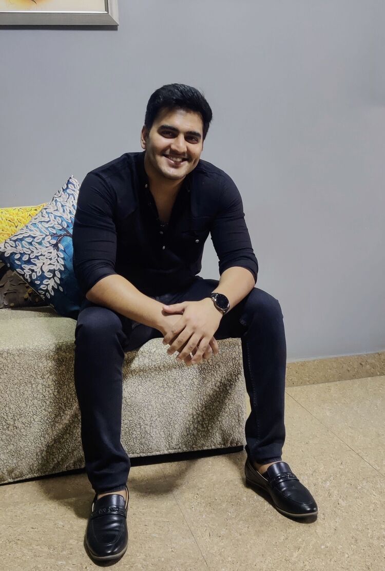  48398865  Arun, 27 ,    Delhi