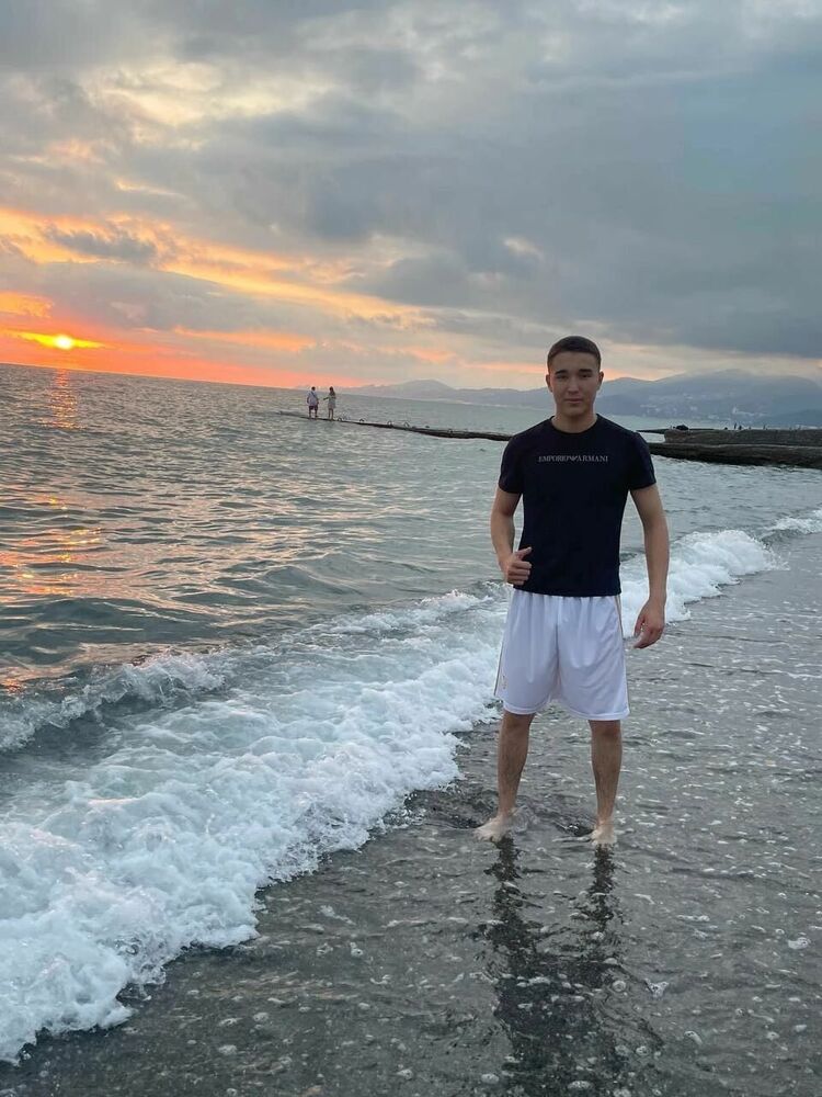  27714045  Ali, 28 ,    -