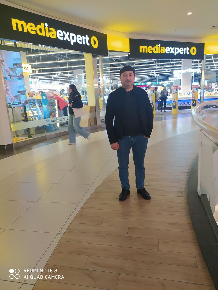  ,   Sadi, 42 ,   ,   