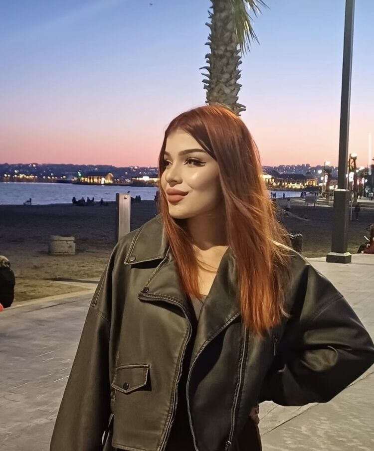  53191055  Leyla, 21 ,    