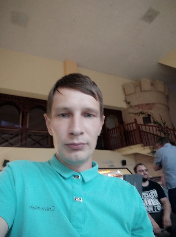 25147235  Vyacheslav, 42 ,    
