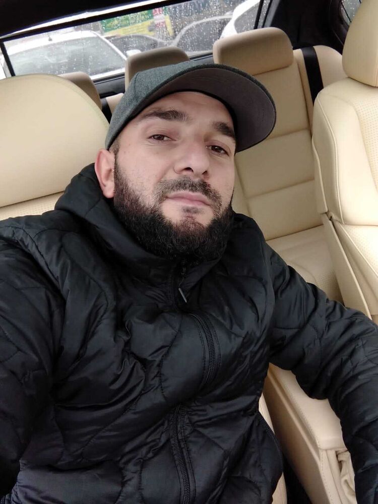  -,   Danial, 33 ,   ,   , c , 