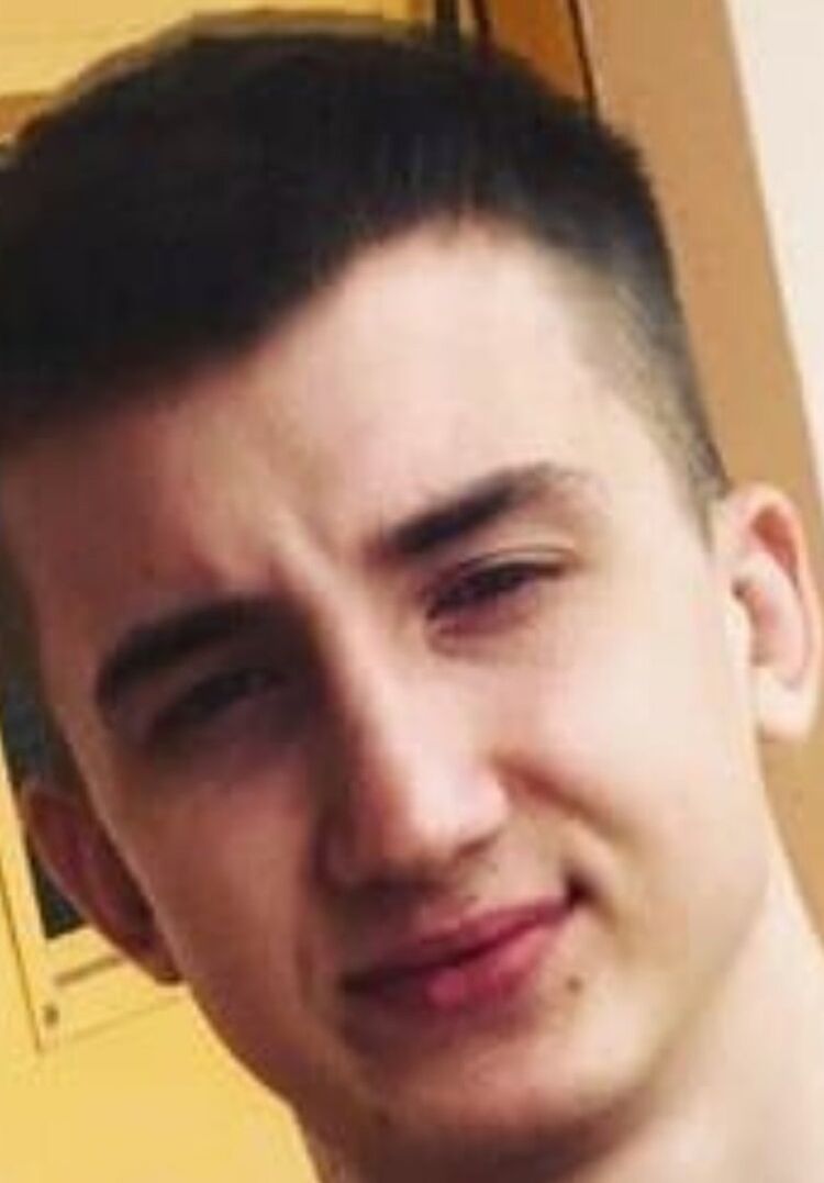  ,   Mike, 26 ,   ,   