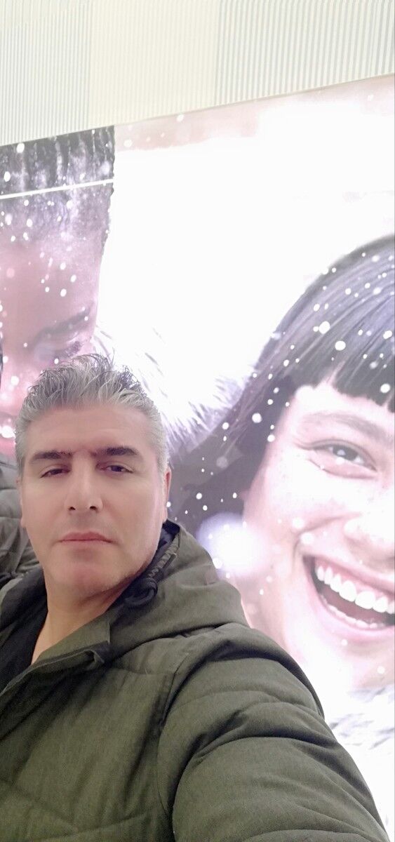  18854475  Daryosh, 45 ,    