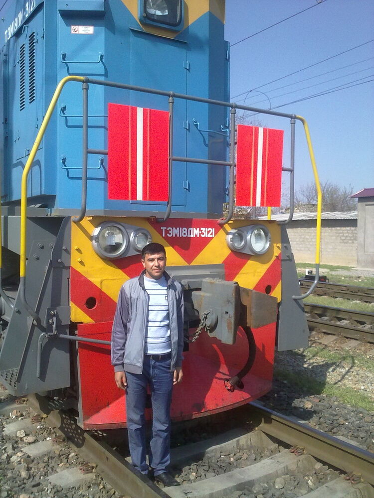 5857675  Alisher, 39 ,    