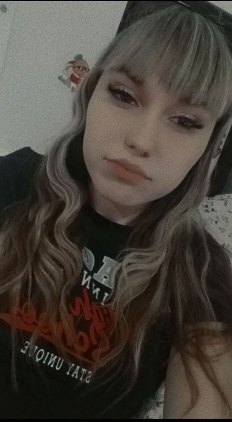  49560585  , 21 ,    
