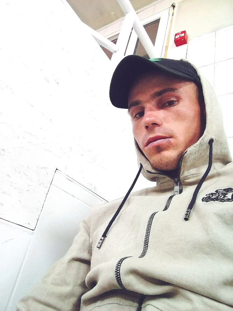  36445425  Kirill, 25 ,    