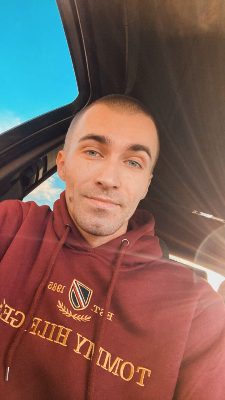  41116395  Matej, 31 ,    Koroml'a