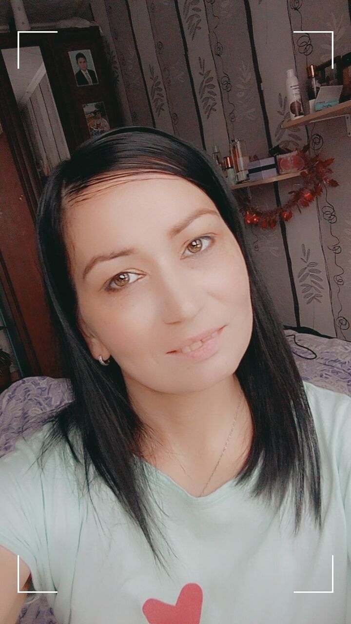  39552965  Anna, 40 ,    