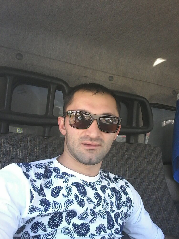  12951985  Aro, 37 ,    