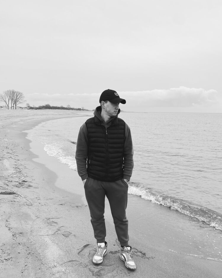 ���� 51102385 ����� �����, 23 ����, ���� ���������� � �������-���