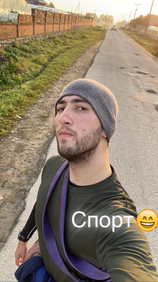  27868825  Alan, 25 ,    