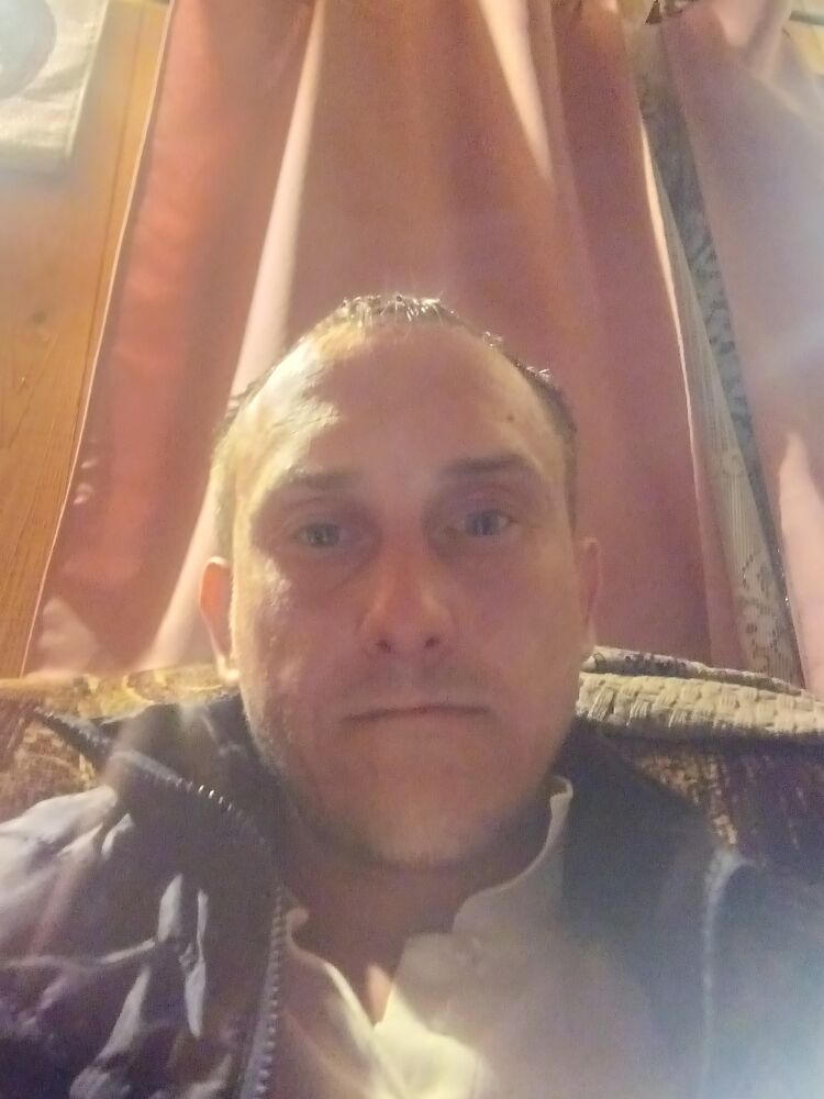  46816885  , 33 ,    
