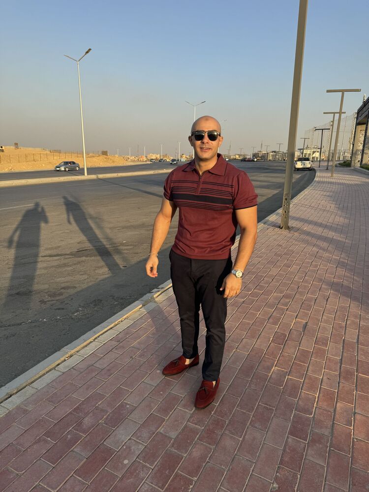 47812555  Zaki, 31 ,    