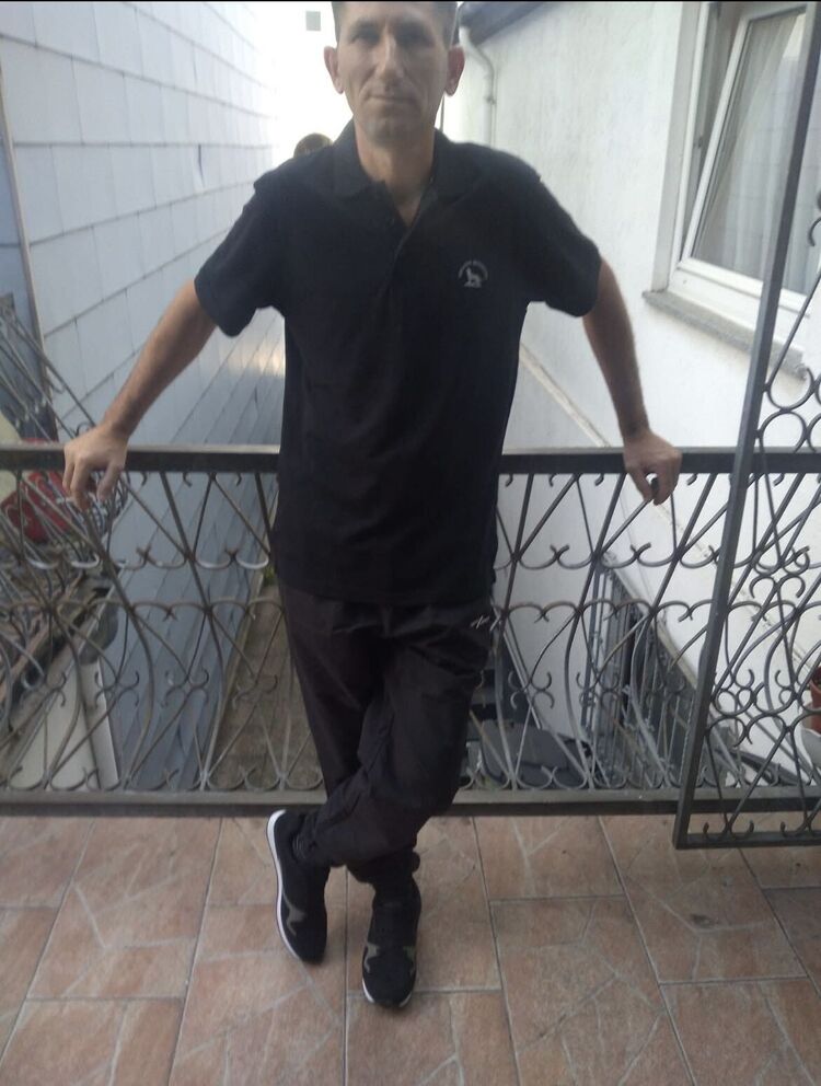  ,   Valeri, 47 ,   ,   