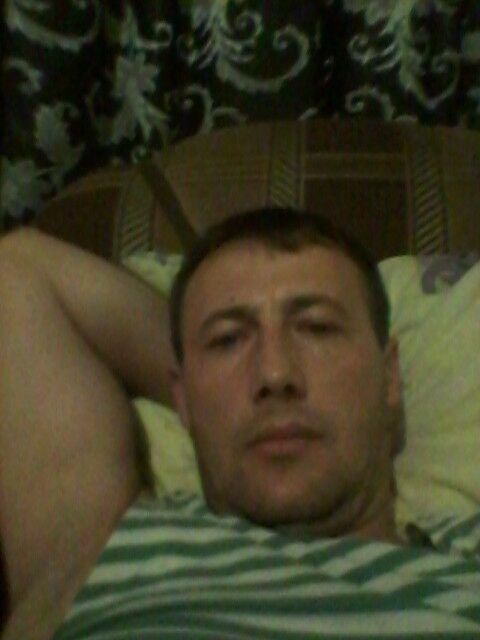  10076255  Igor, 44 ,    