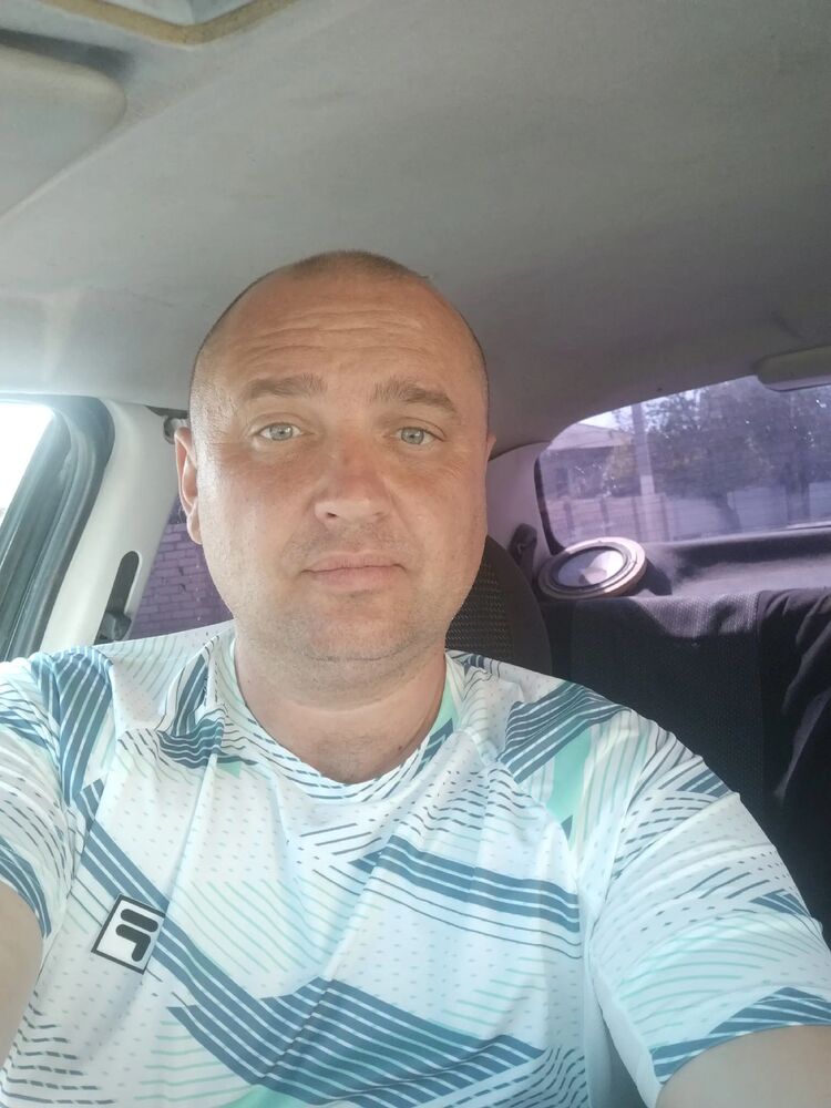  ,   Sergey, 42 ,   ,   
