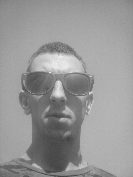  42353525  Maks, 29 ,    