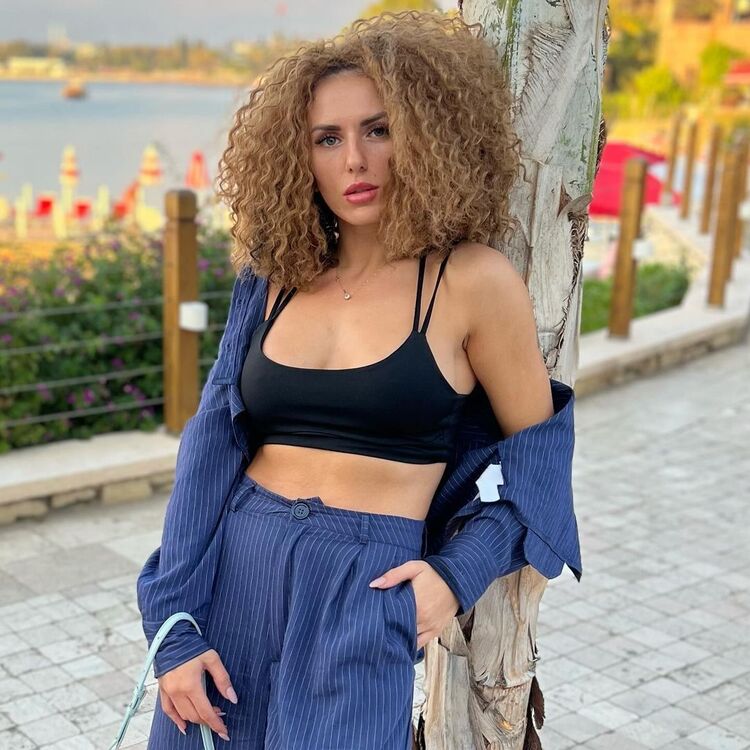  ,   Alina, 29 ,   ,   