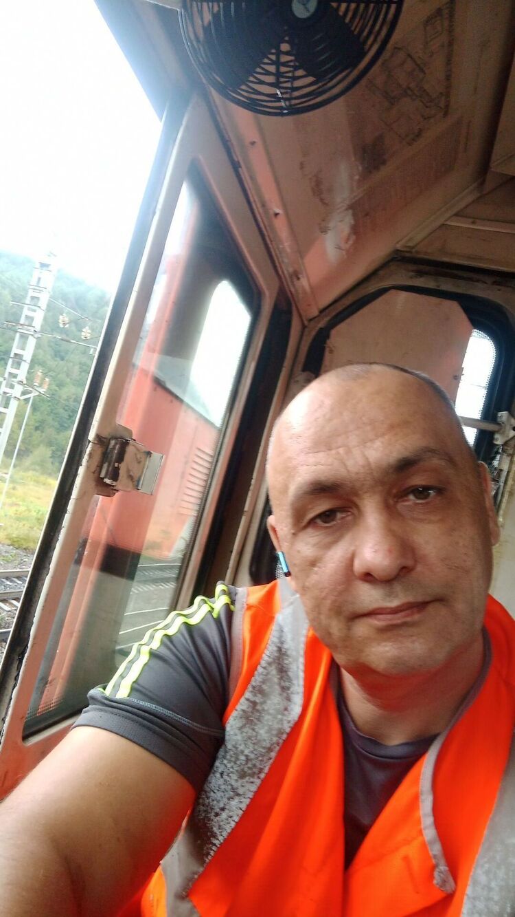  45948945  , 44 ,    