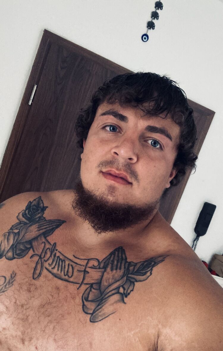  Torrevieja,   Darius, 28 ,     , c 