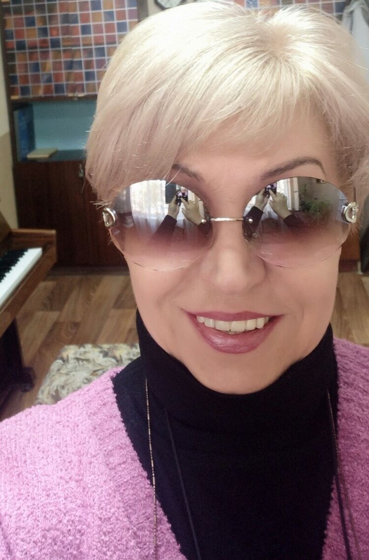  ,   Irina, 60 ,     , c 