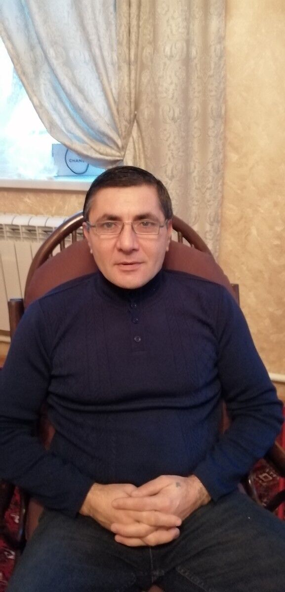  18434745  Nik, 54 ,    
