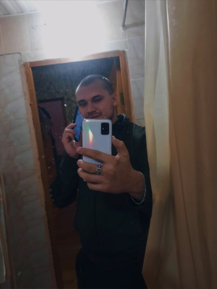  46424265  Egor, 22 ,    