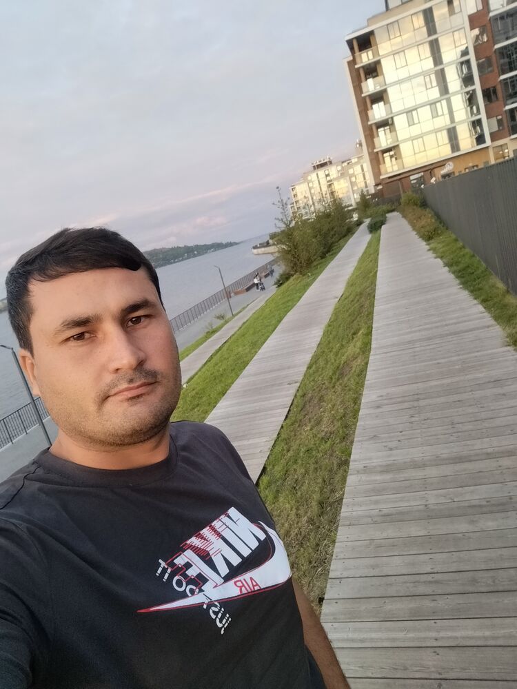  45467945  Makcim, 30 ,     