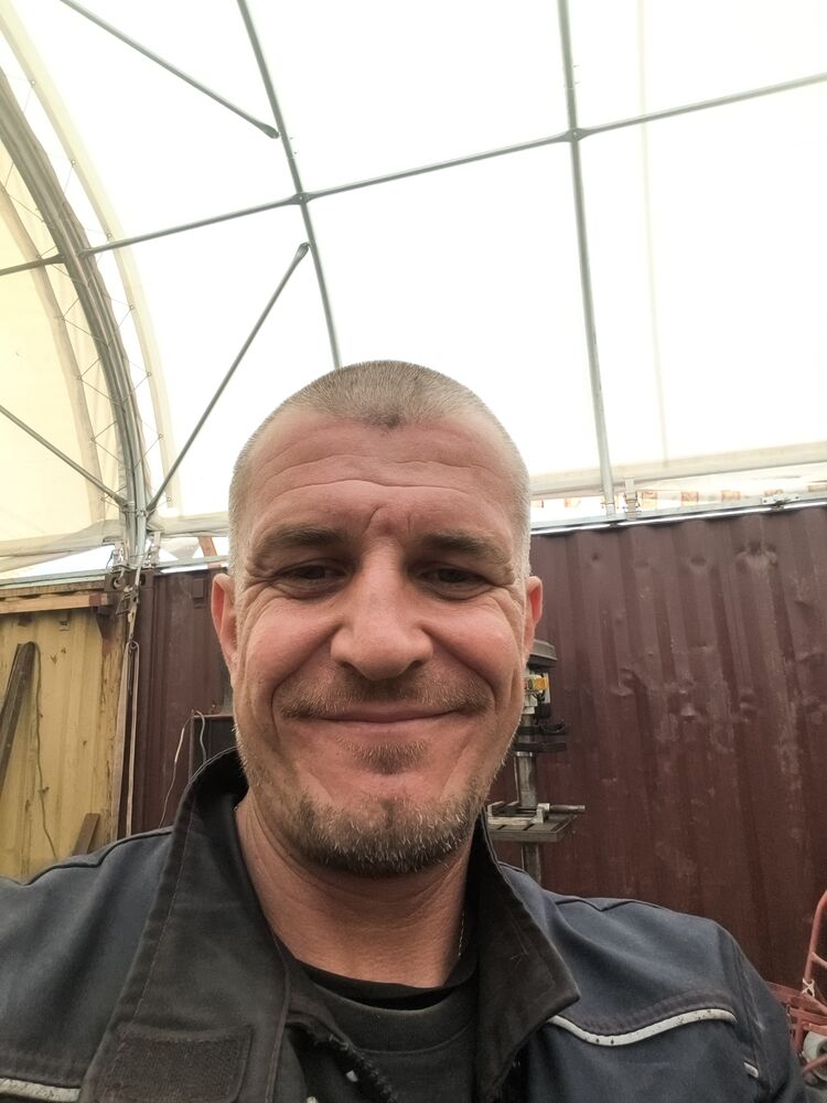  52658125  Oleksandr, 42 ,    