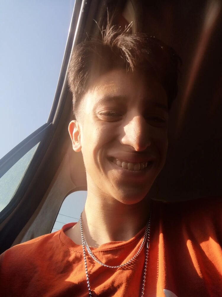  ,   Louei, 20 ,   ,   
