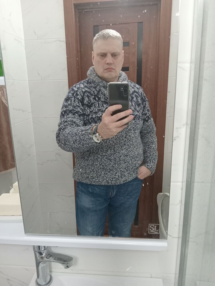  ,   Evgeny, 47 ,   ,   , c 