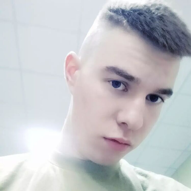  33221755  , 23 ,    