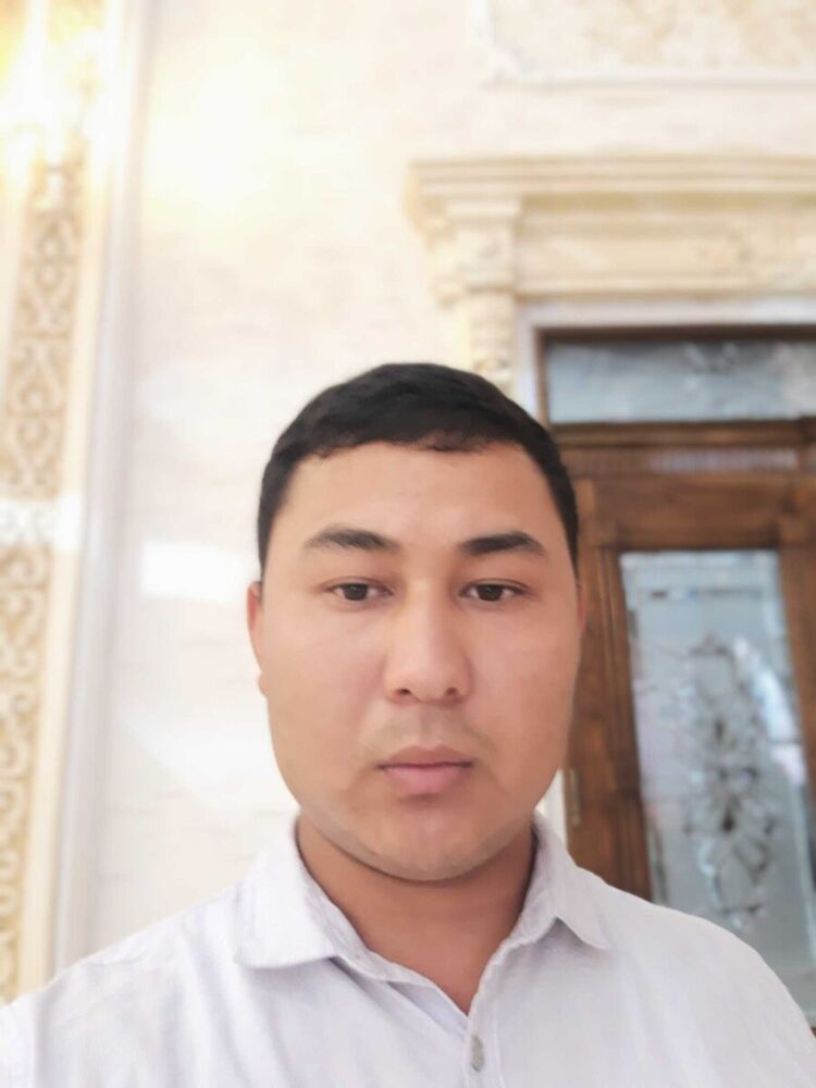  21563715  Zhanybek, 32 ,    