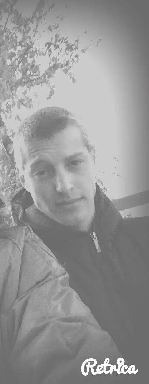  32751995  Oleg, 31 ,    