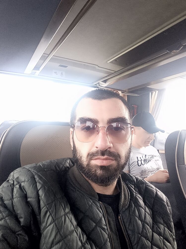  Kyje,   Vaxtang, 34 ,   ,   