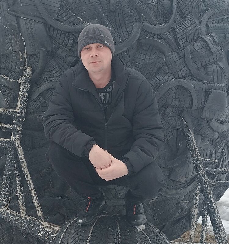  52059395  Paul, 35 ,    