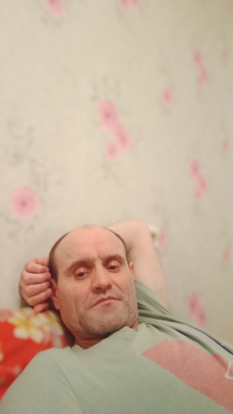  32304555  Surob, 46 ,    
