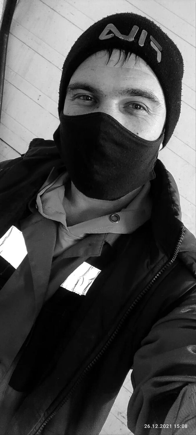  42202785  Vlad, 28 ,    